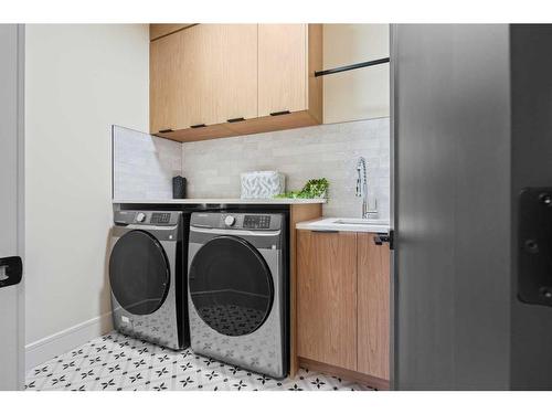 161 Heston Street Nw, Calgary, AB - Indoor Photo Showing Laundry Room