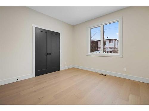 161 Heston Street Nw, Calgary, AB - Indoor Photo Showing Other Room