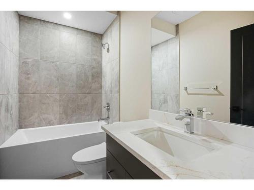 161 Heston Street Nw, Calgary, AB - Indoor Photo Showing Bathroom