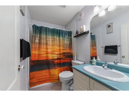 193 Tarington Close Ne, Calgary, AB - Indoor Photo Showing Bathroom