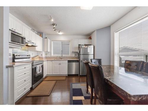 193 Tarington Close Ne, Calgary, AB - Indoor Photo Showing Kitchen