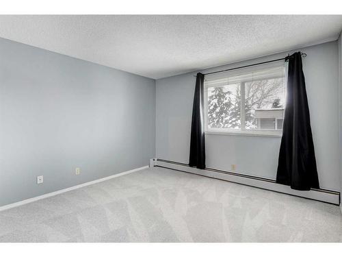 306-36 Glenbrook Crescent, Cochrane, AB - Indoor Photo Showing Other Room