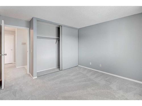 306-36 Glenbrook Crescent, Cochrane, AB - Indoor Photo Showing Other Room