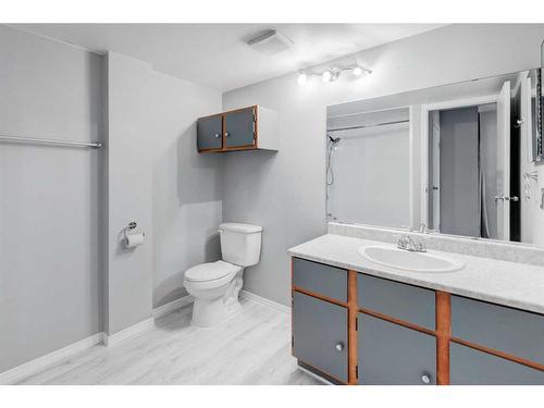 306-36 Glenbrook Crescent, Cochrane, AB - Indoor Photo Showing Bathroom