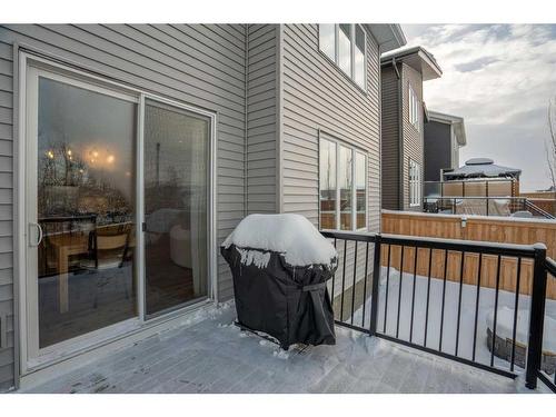 40 Willow Street, Cochrane, AB - Outdoor With Exterior