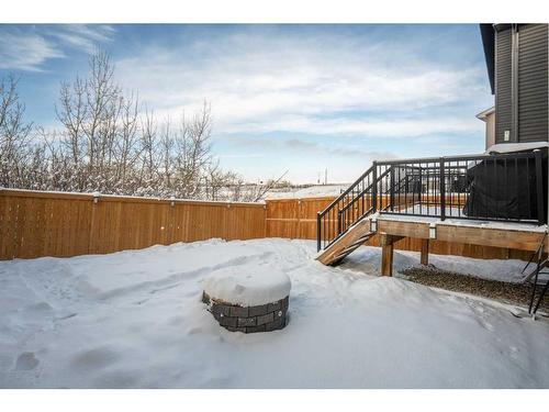 40 Willow Street, Cochrane, AB - Outdoor