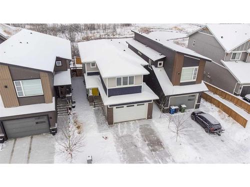 40 Willow Street, Cochrane, AB - Outdoor