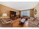 4839 40 Avenue Sw, Calgary, AB  - Indoor Photo Showing Living Room 