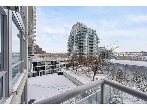 812-222 Riverfront Avenue Sw, Calgary, AB - Outdoor