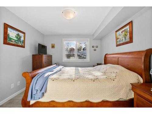 3207-402 Kincora Glen Road Nw, Calgary, AB - Indoor Photo Showing Bedroom