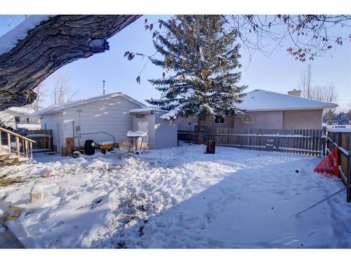 21 Westrose Avenue, Claresholm, AB - Outdoor