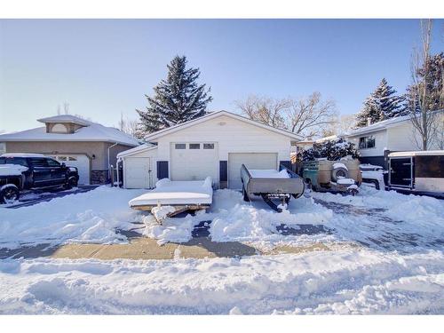 21 Westrose Avenue, Claresholm, AB - Outdoor