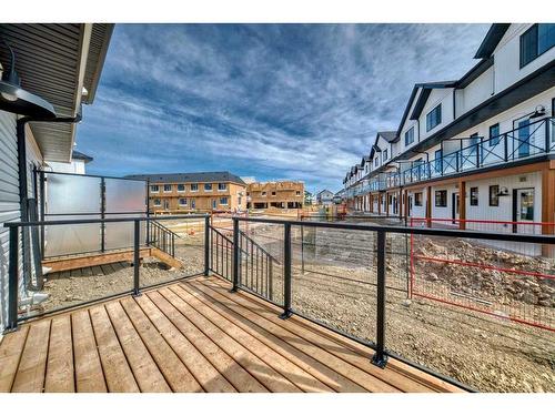 334 Ambleton Street Nw, Calgary, AB - Outdoor