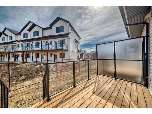 334 Ambleton Street Nw, Calgary, AB - Outdoor