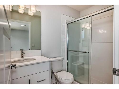 334 Ambleton Street Nw, Calgary, AB - Indoor Photo Showing Bathroom