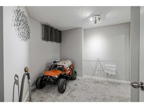 116 Falmere Way Ne, Calgary, AB - Indoor Photo Showing Other Room