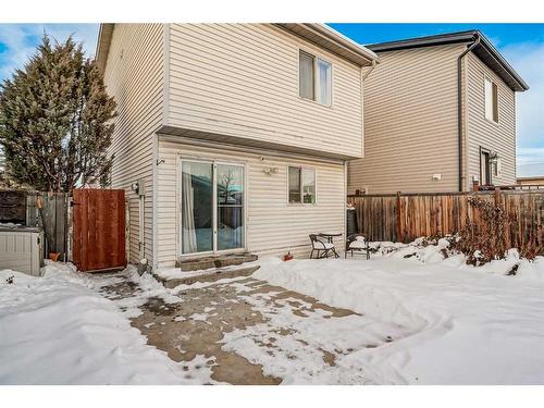 116 Falmere Way Ne, Calgary, AB - Outdoor