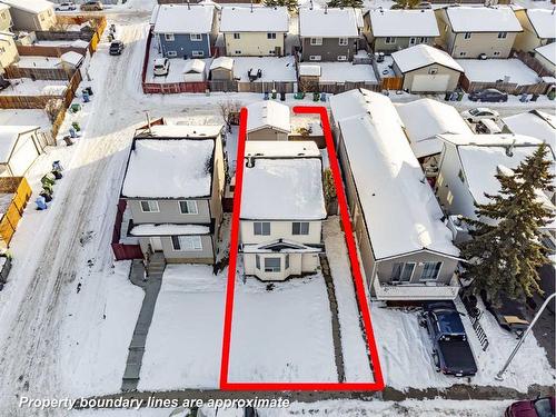 116 Falmere Way Ne, Calgary, AB - Outdoor