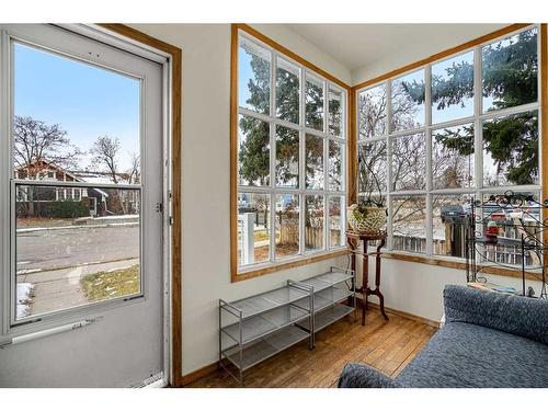 1614 3 Street Nw, Calgary, AB - Indoor Photo Showing Other Room