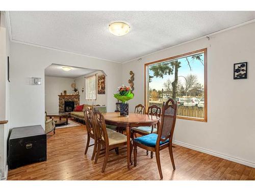 1614 3 Street Nw, Calgary, AB - Indoor Photo Showing Dining Room