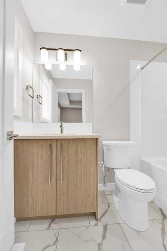 602 Rangeview Street Se, Calgary, AB - Indoor Photo Showing Bathroom