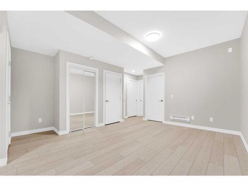 602 Rangeview Street Se, Calgary, AB - Indoor Photo Showing Other Room