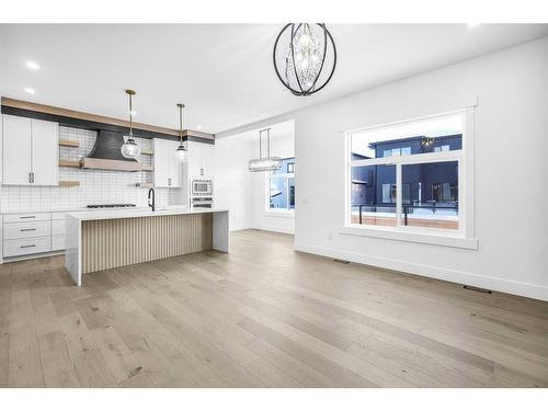 127 Saddlepeace Manor Ne, Calgary, AB - Indoor Photo Showing Kitchen