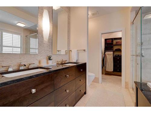 24 Schiller Crescent Nw, Calgary, AB - Indoor Photo Showing Bathroom