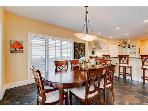 24 Schiller Crescent Nw, Calgary, AB - Indoor Photo Showing Dining Room