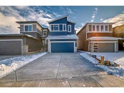 374 Corner Glen Way NE Calgary, AB T3N 2P1