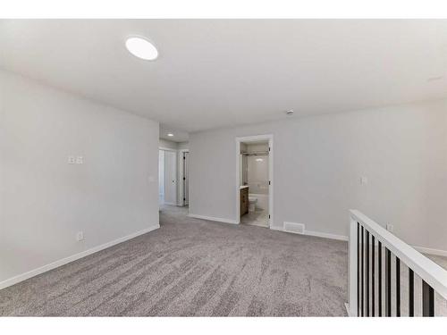 374 Corner Glen Way Ne, Calgary, AB - Indoor Photo Showing Other Room