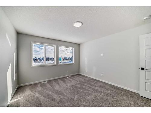 374 Corner Glen Way Ne, Calgary, AB - Indoor Photo Showing Other Room