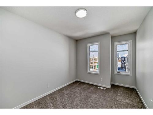 374 Corner Glen Way Ne, Calgary, AB - Indoor Photo Showing Other Room