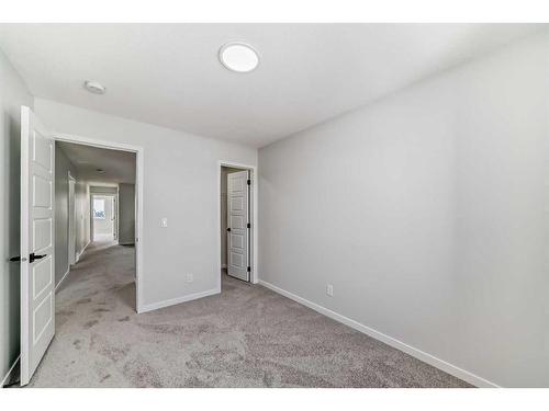 374 Corner Glen Way Ne, Calgary, AB - Indoor Photo Showing Other Room