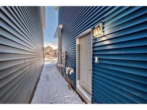 374 Corner Glen Way Ne, Calgary, AB - Outdoor