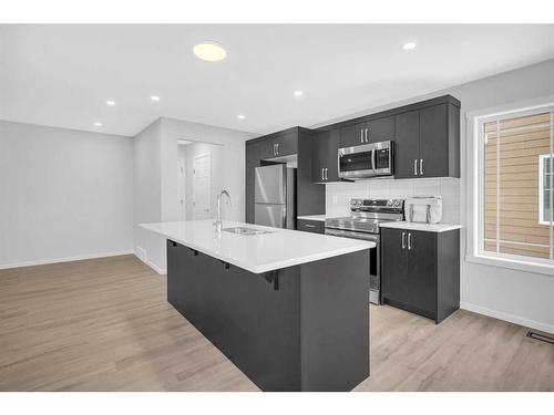 281 Yorkville Boulevard Sw, Calgary, AB - Indoor Photo Showing Kitchen With Upgraded Kitchen