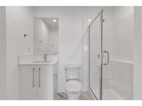 2314-111 Wolf Creek Drive Se, Calgary, AB - Indoor Photo Showing Bathroom