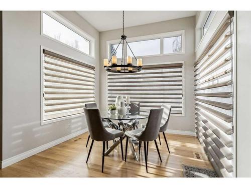 3 Spring Mews Sw, Calgary, AB - Indoor Photo Showing Dining Room