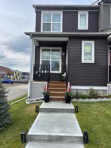 256 142 Avenue Nw, Calgary, AB - Outdoor