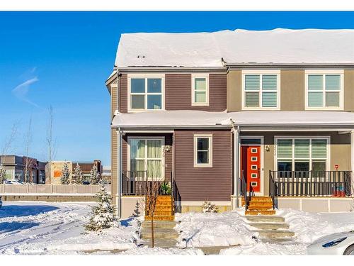 256 142 Avenue Nw, Calgary, AB - Outdoor With Facade