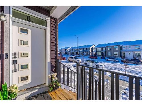 256 142 Avenue Nw, Calgary, AB - Outdoor