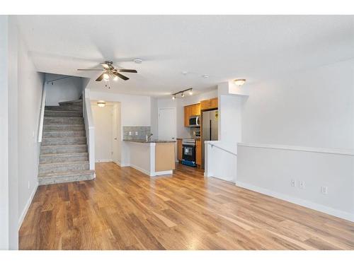 217 Mckenzie Towne Lane Se, Calgary, AB - Indoor Photo Showing Kitchen