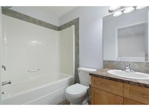 217 Mckenzie Towne Lane Se, Calgary, AB - Indoor Photo Showing Bathroom