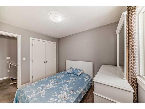 43 Baysprings Way Sw, Airdrie, AB - Indoor Photo Showing Bedroom