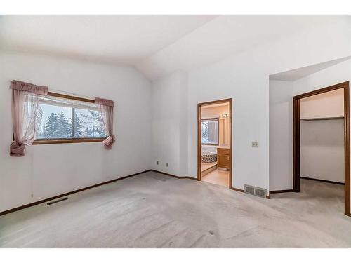 236 Scenic Hill Close Nw, Calgary, AB - Indoor Photo Showing Other Room