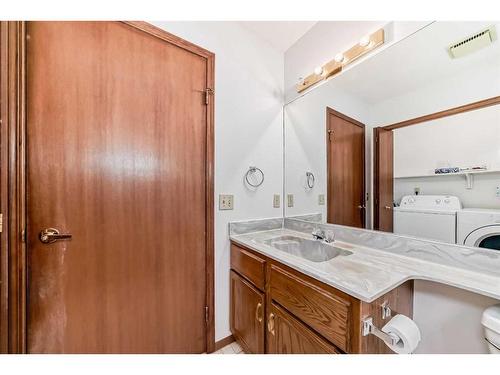 236 Scenic Hill Close Nw, Calgary, AB - Indoor Photo Showing Laundry Room