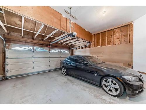 236 Scenic Hill Close Nw, Calgary, AB - Indoor Photo Showing Garage