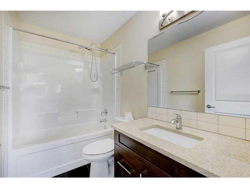 135 Baysprings Terrace, Airdrie, AB - Indoor Photo Showing Bathroom