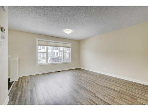 135 Baysprings Terrace, Airdrie, AB - Indoor Photo Showing Other Room