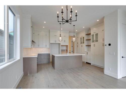 71 Royal Birch Cove Nw, Calgary, AB - Indoor Photo Showing Kitchen